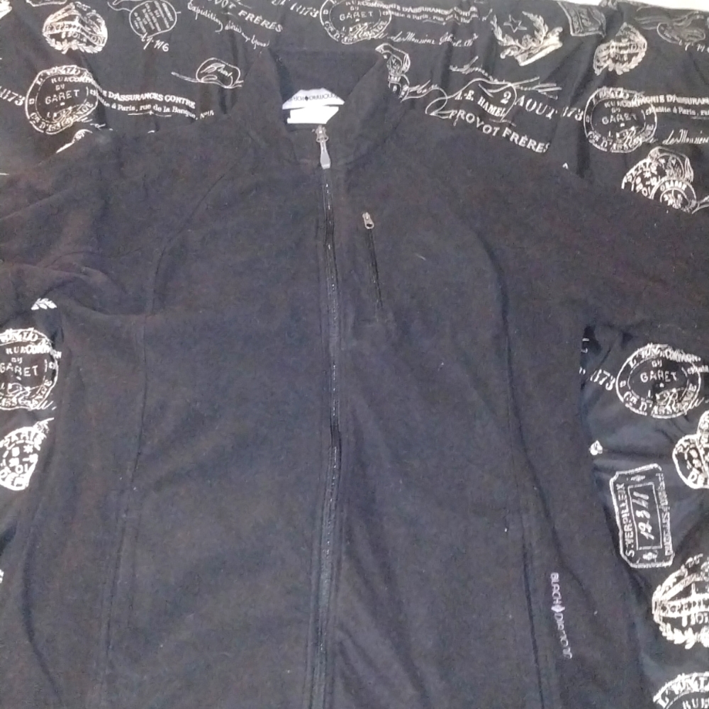 A black diamond sweater with no hood